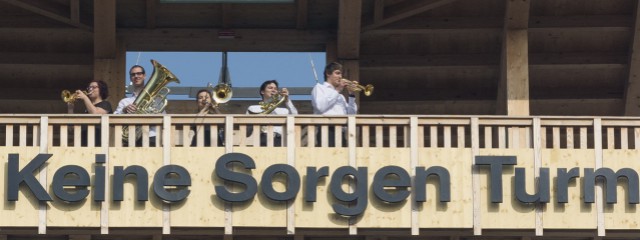 Fanfaren auf dem Keine Sorgen Turm