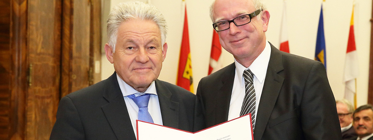 News-10-berufstitel-professor-verliehen-02